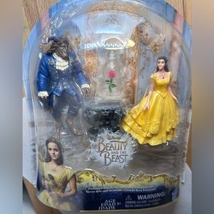 Disney Beauty And The Beast Enchanted Rose Scene Figures Belle Beast Hasbro